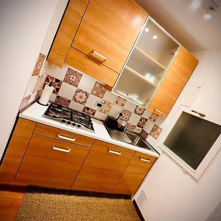 Crops 14 * 的里雅斯特